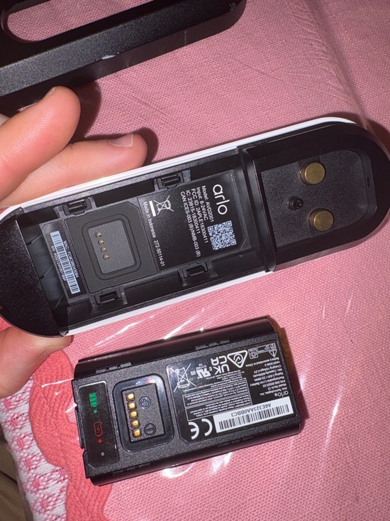 Arlo Video Doorbell in Black and White - Picture 3 of 5